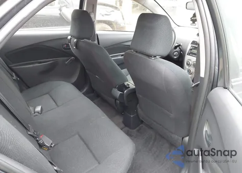 2010 Toyota Yaris z USA, uszkodzony, nr VIN JTDBT4K33A1379134